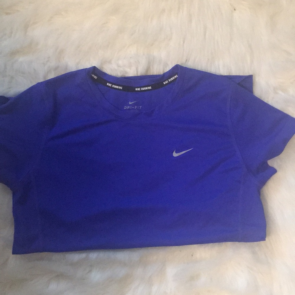 Women’s Nike Dri fit shirt